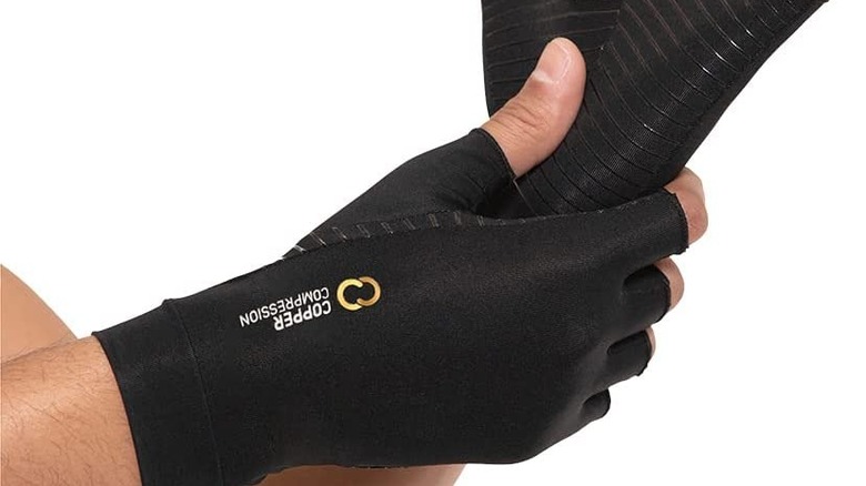 copper compression arthritis gloves product image