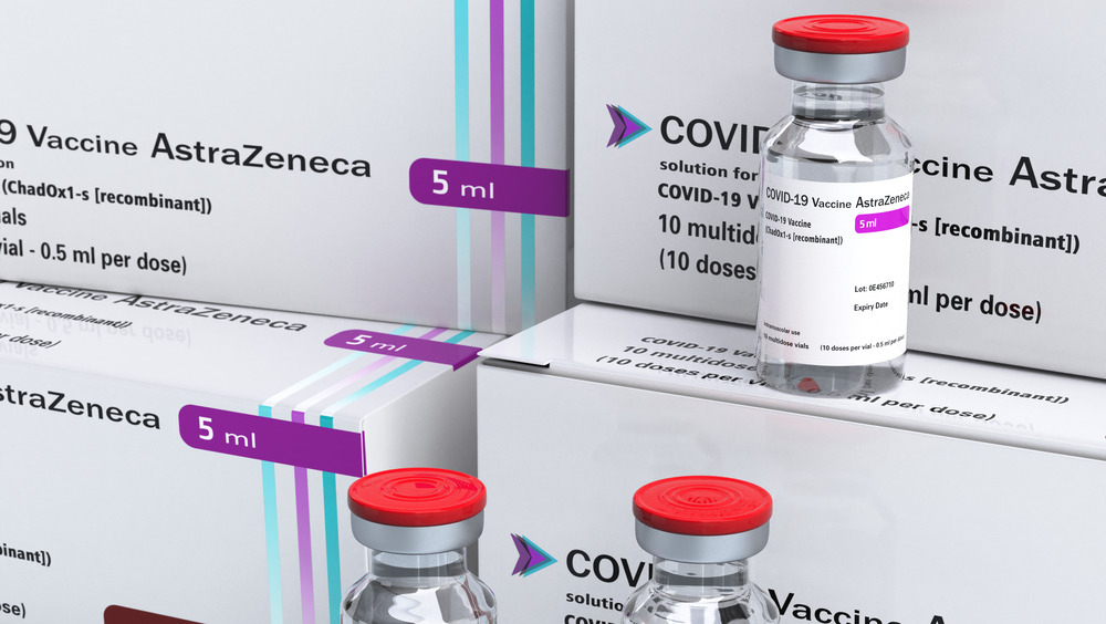 astrazeneca vaccine and boxes