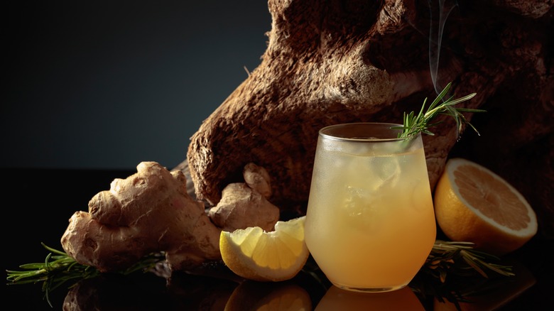 Ginger ale, a natural remedy for hangover nausea