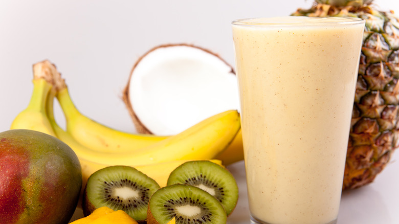 smoothie with coconut and banana (tropical smoothie vibe) 