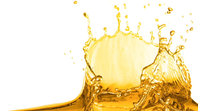 Cooking oil splashing