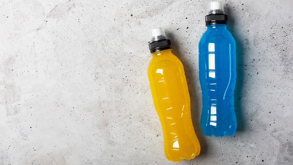 Unbranded sports drinks 