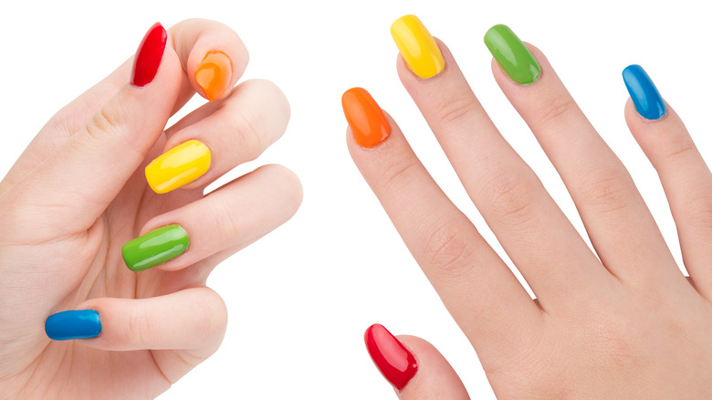 multi-colored fingernails
