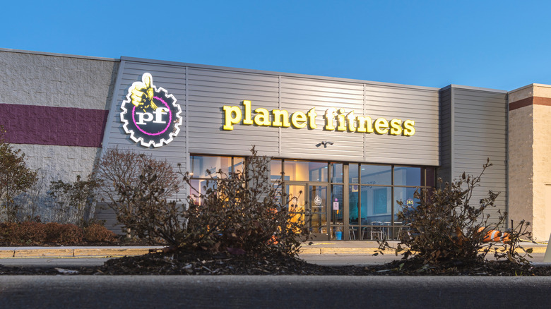 planet fitness toronto canada