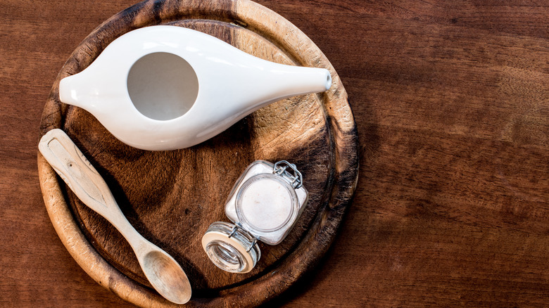 neti pot and salt