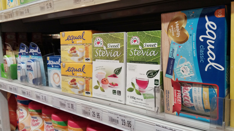 Artificial sweeteners at the grocery store