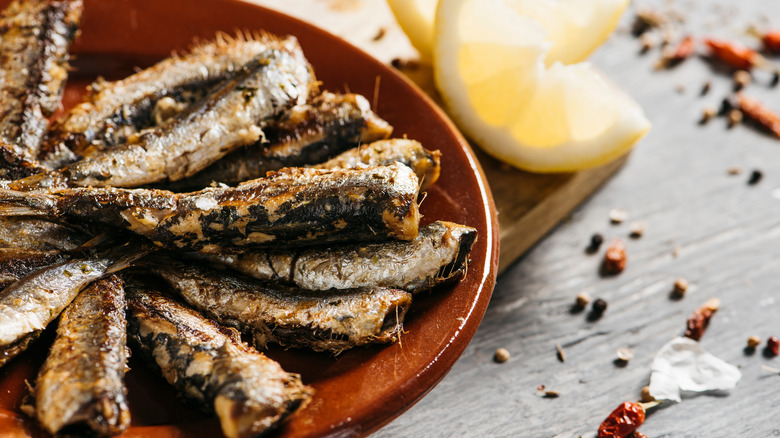Plated grilled sardines