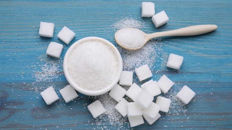 Bowl of sugar and sugar cubes