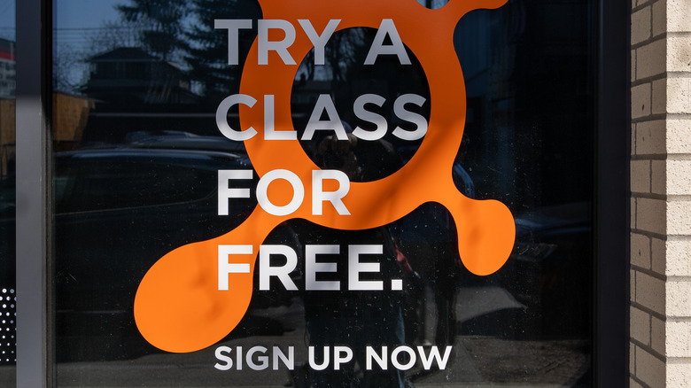 Outside window of an Orangetheory studio saying 'try a class for free'