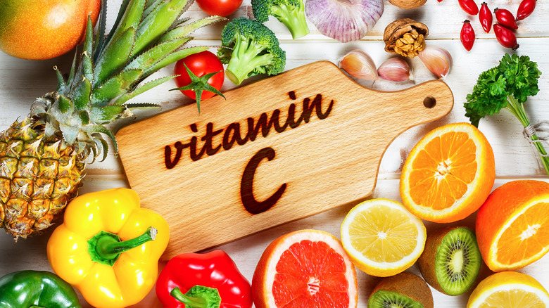variety of foods high in vitamin C