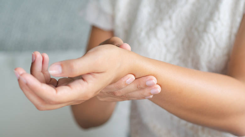 Woman with injured hand