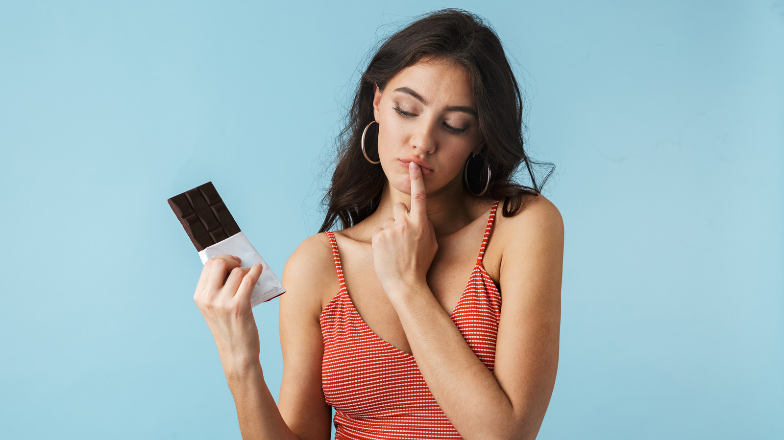 this-is-what-happens-when-you-eat-dark-chocolate-every-day