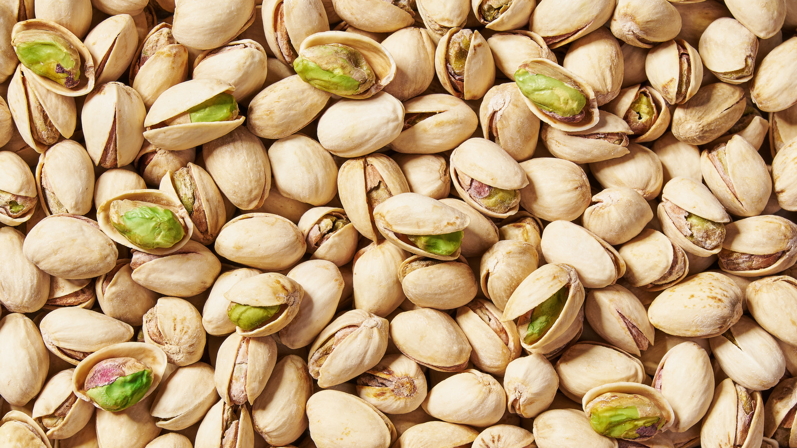 This Is What Happens When You Eat Pistachios Every Day