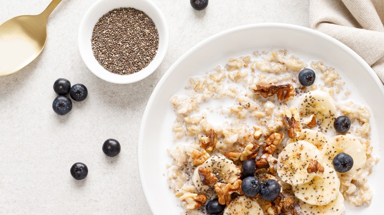 oatmeal with chia seeds