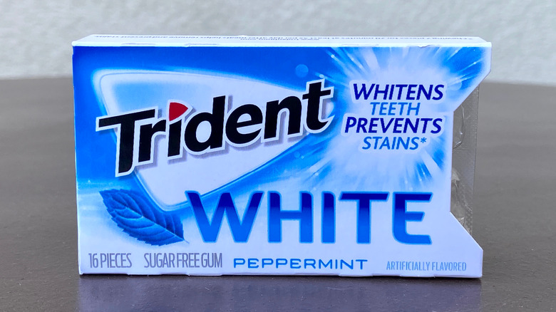 unopened trident sugar-free gum pack 