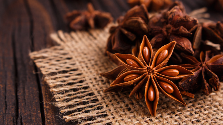 star anise on table mat