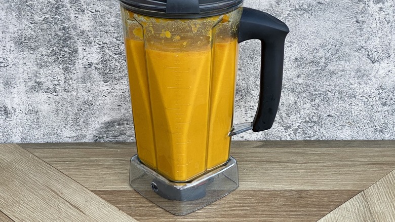 carrot ginger soup in blender