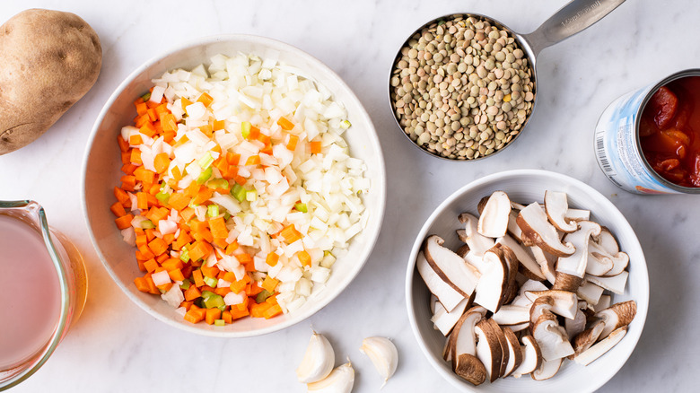 vegan lentil soup ingredients