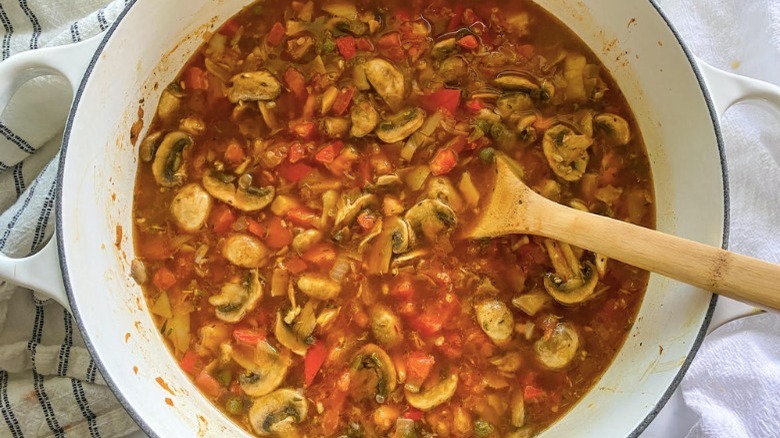 vegan paella while cooking