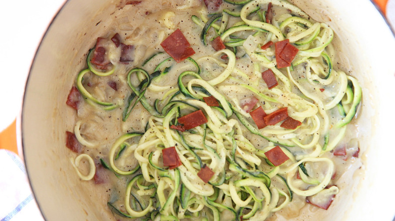 vegan zucchini carbonara cooking 