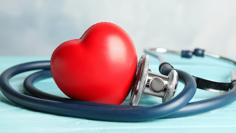 stethoscope with heart