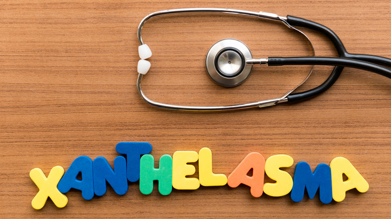 The word "xanthelasmas" spelled out by a stethoscope