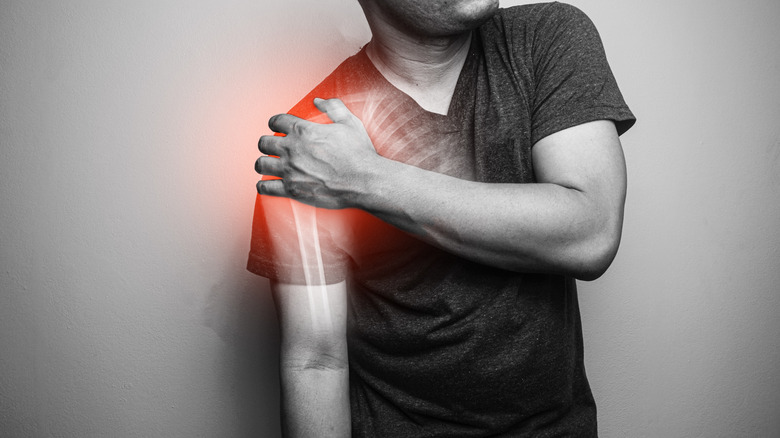 Man with inflamed shoulder