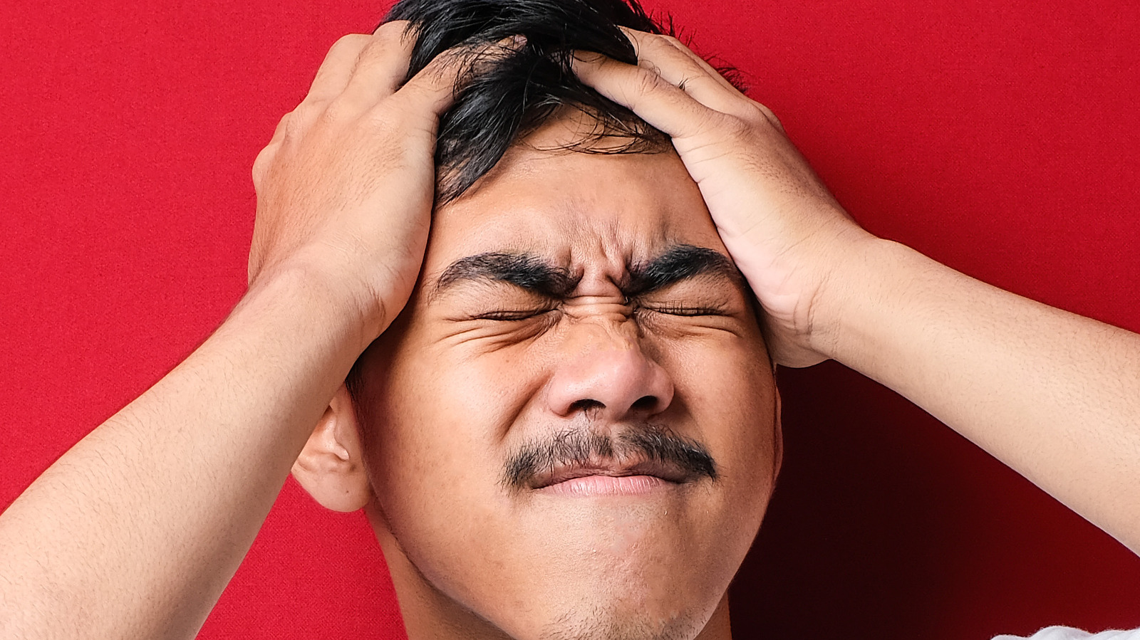 what-happens-to-your-body-when-you-have-a-migraine