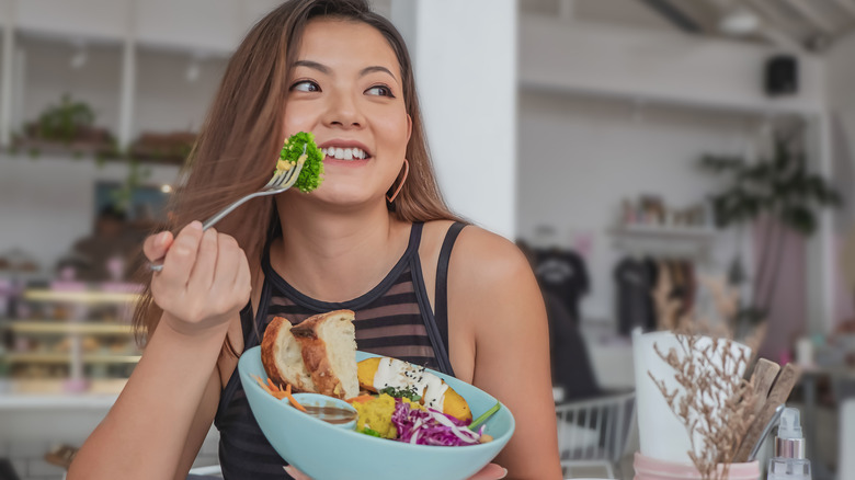 Woman eating plant-rich diet