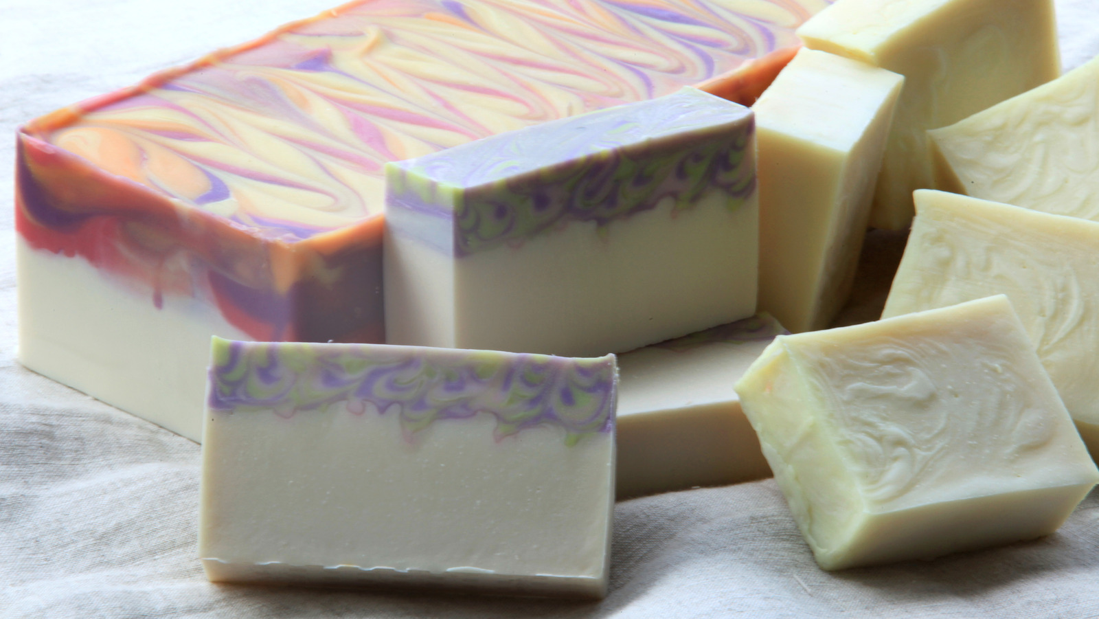 what-is-cold-process-soap-and-is-it-safer-than-commercial-soaps