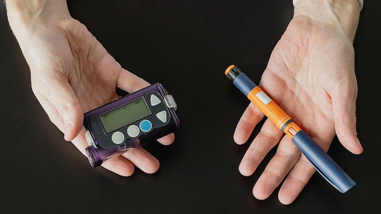 Insulin pump and injection pen