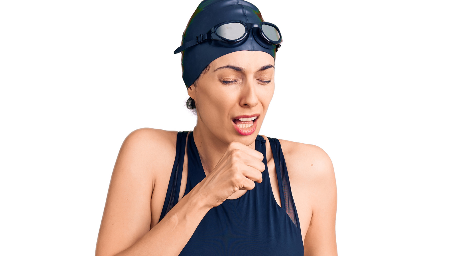 what-it-really-means-when-your-lungs-hurt-after-swimming