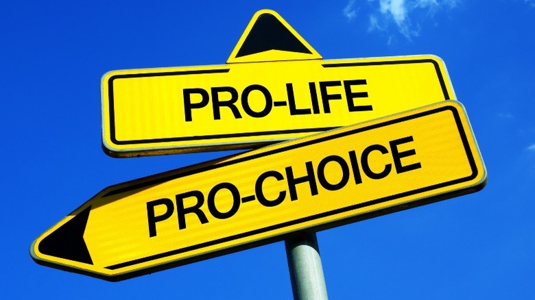 pro-life pro-choice concept