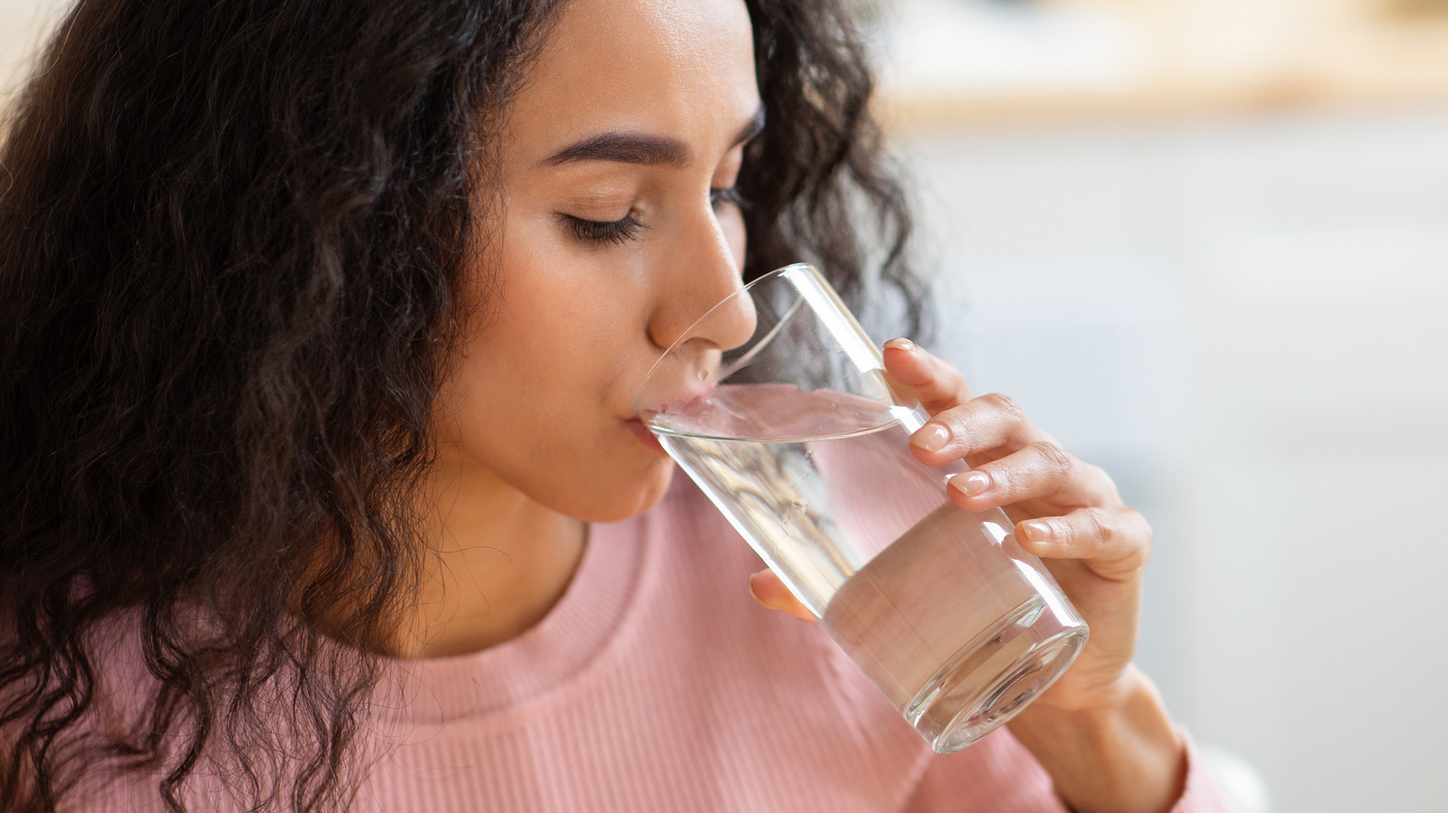What Really Happens To Your Body If You Dont Drink Enough Water Health Digest Trendradars