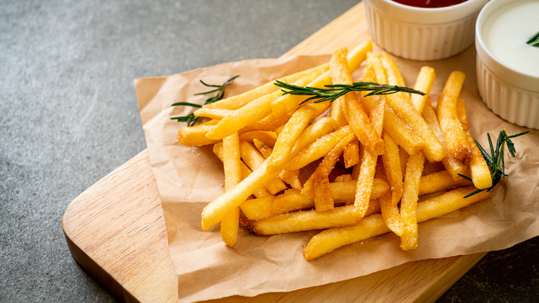 A plate of french fries