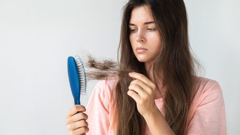 A woman is losing hair because of anemia