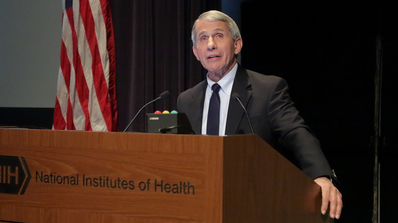 Anthony Fauci speaking from a podium