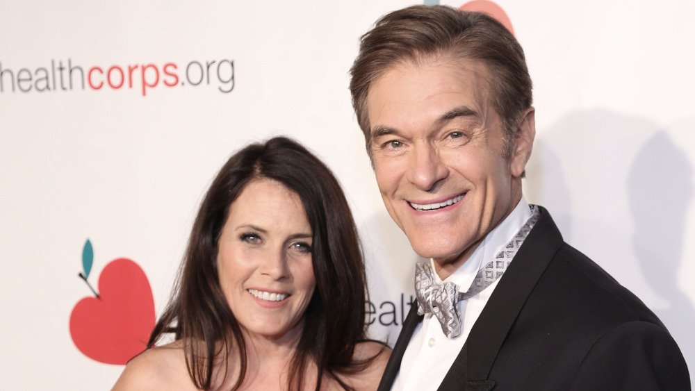 Dr. Oz and wife Lisa both smiling
