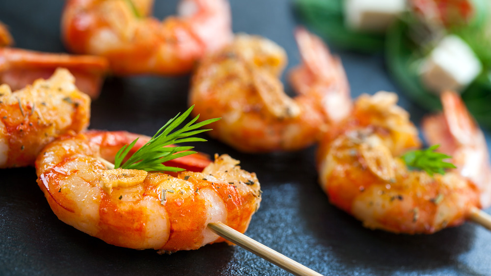 skewered shrimp with fresh dill 