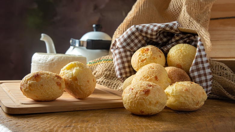 fresh brazilian cheese bread