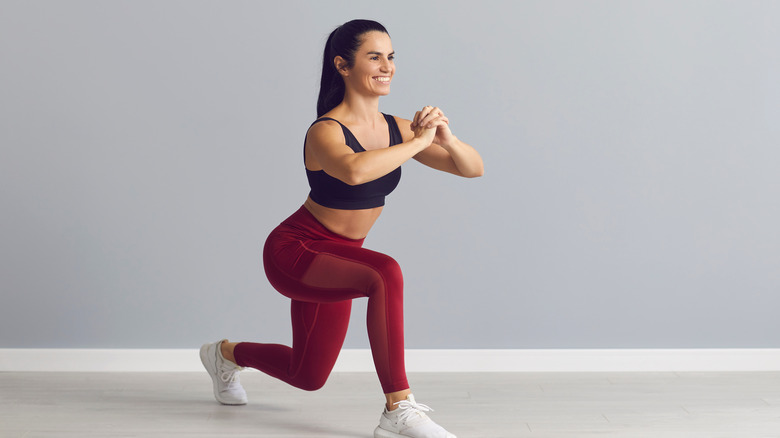 Woman doing lunges