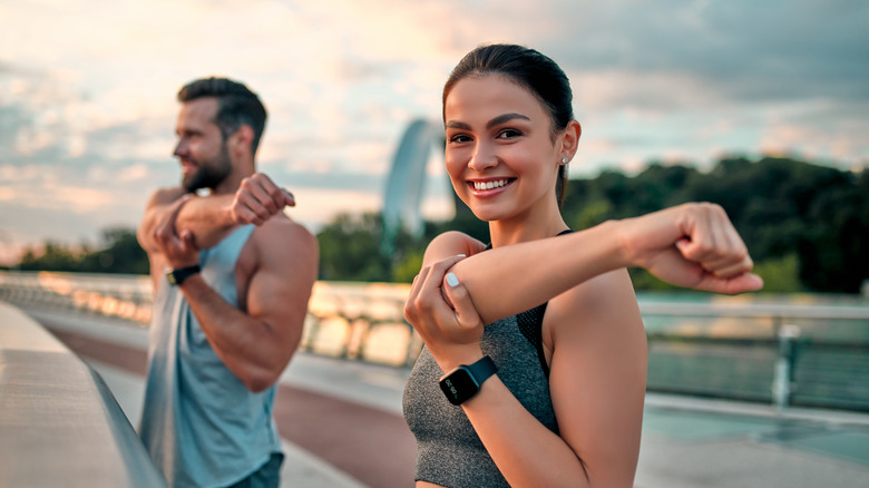 a couple works out together