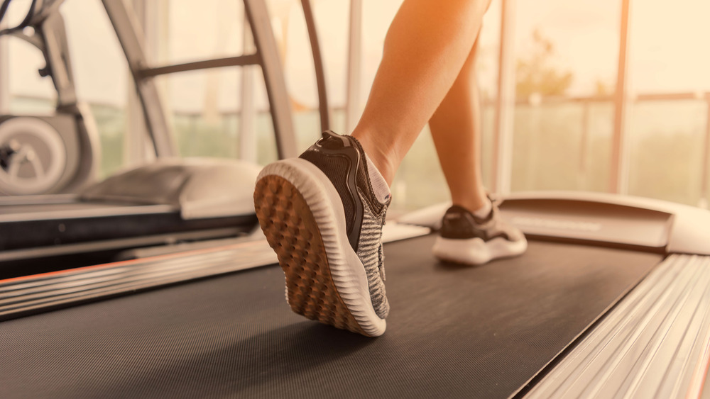 feet on treadmill