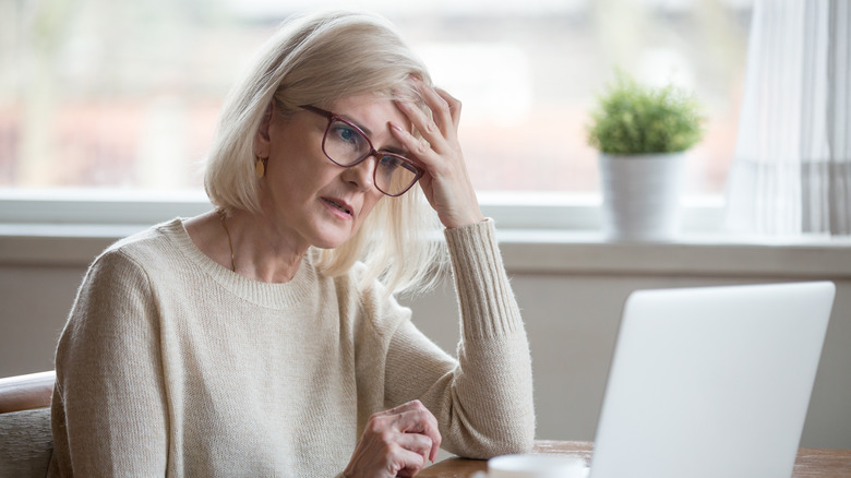 woman confused memory