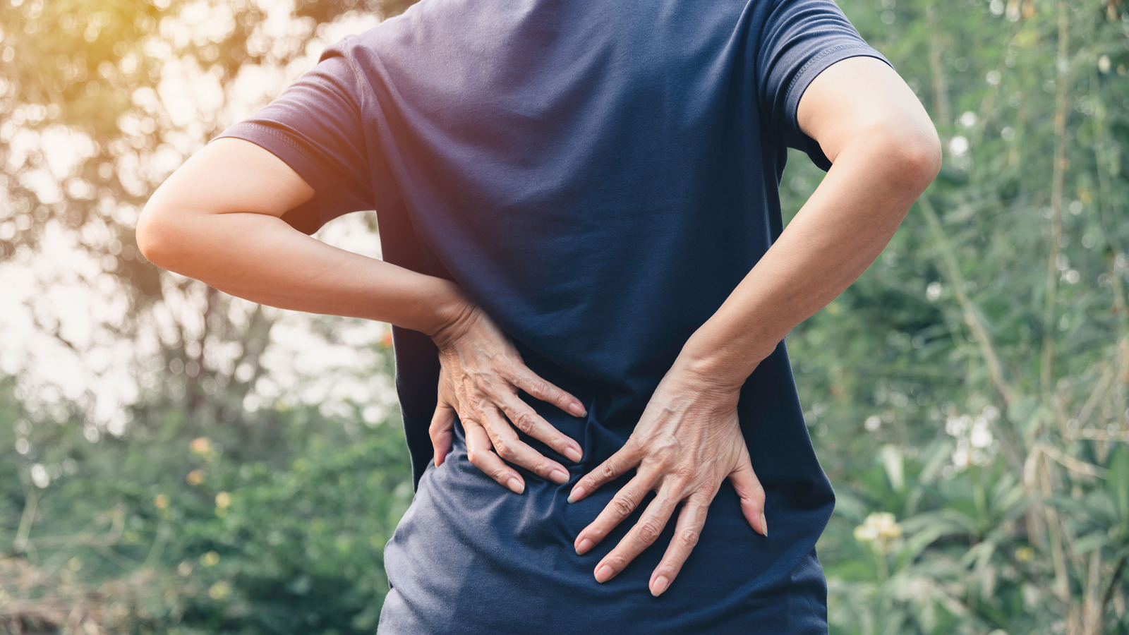 why-squats-are-hurting-your-back