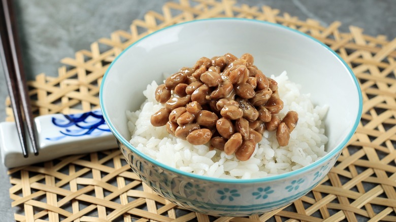 natto and rice in bowl