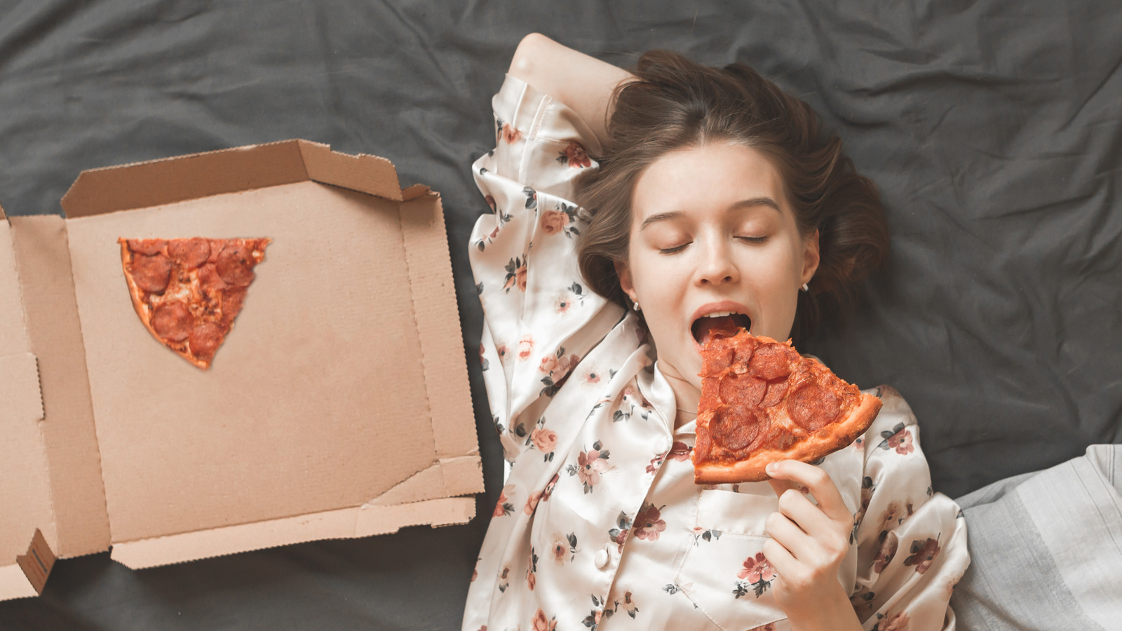 why-you-should-never-eat-pizza-before-bed