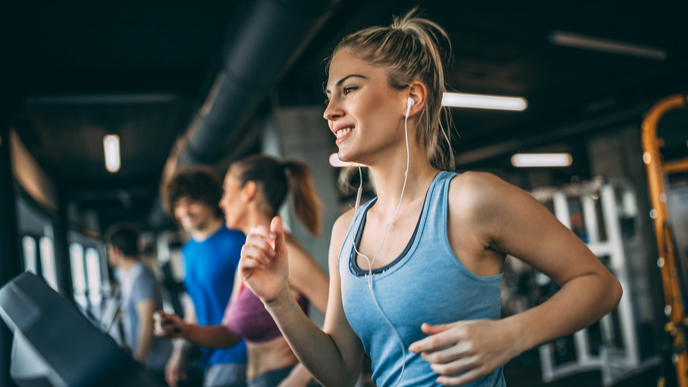 People on treadmill at gym