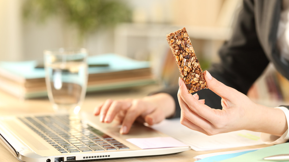 Snacking on a high fiber protein bar