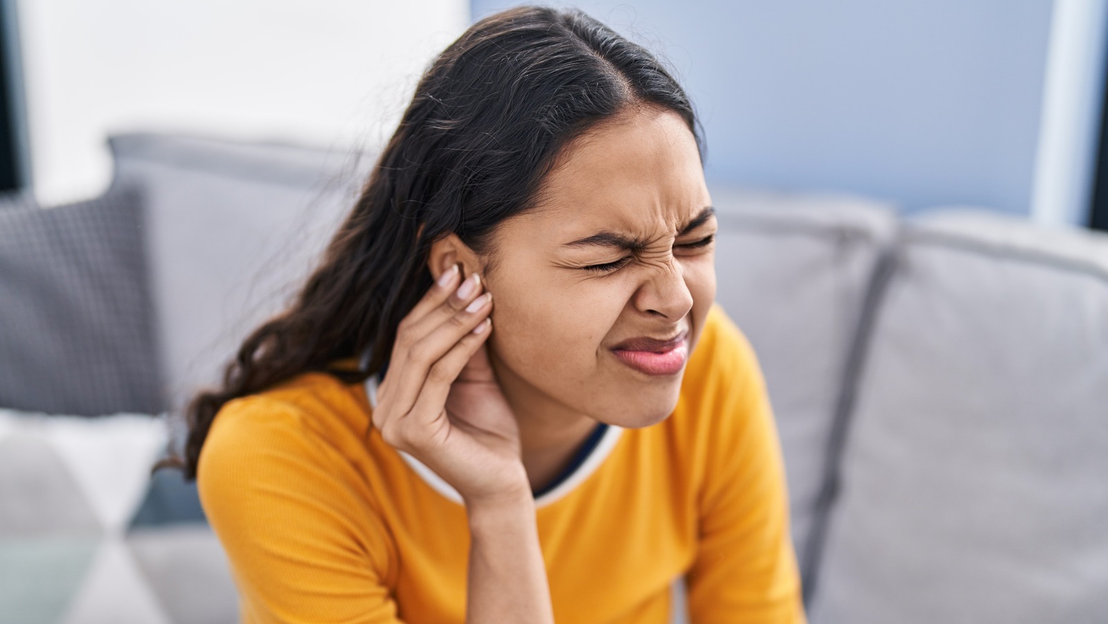 why-your-ears-hurt-when-you-swallow